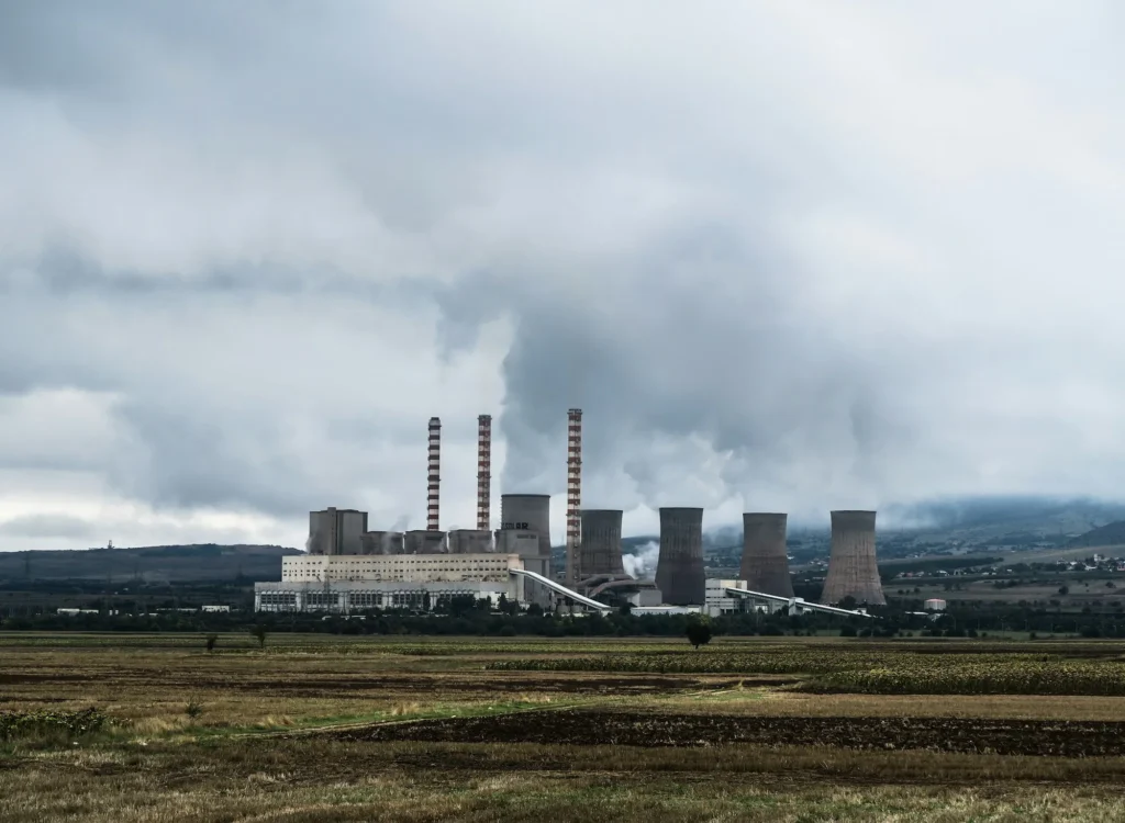 planta-industrial-emisiones